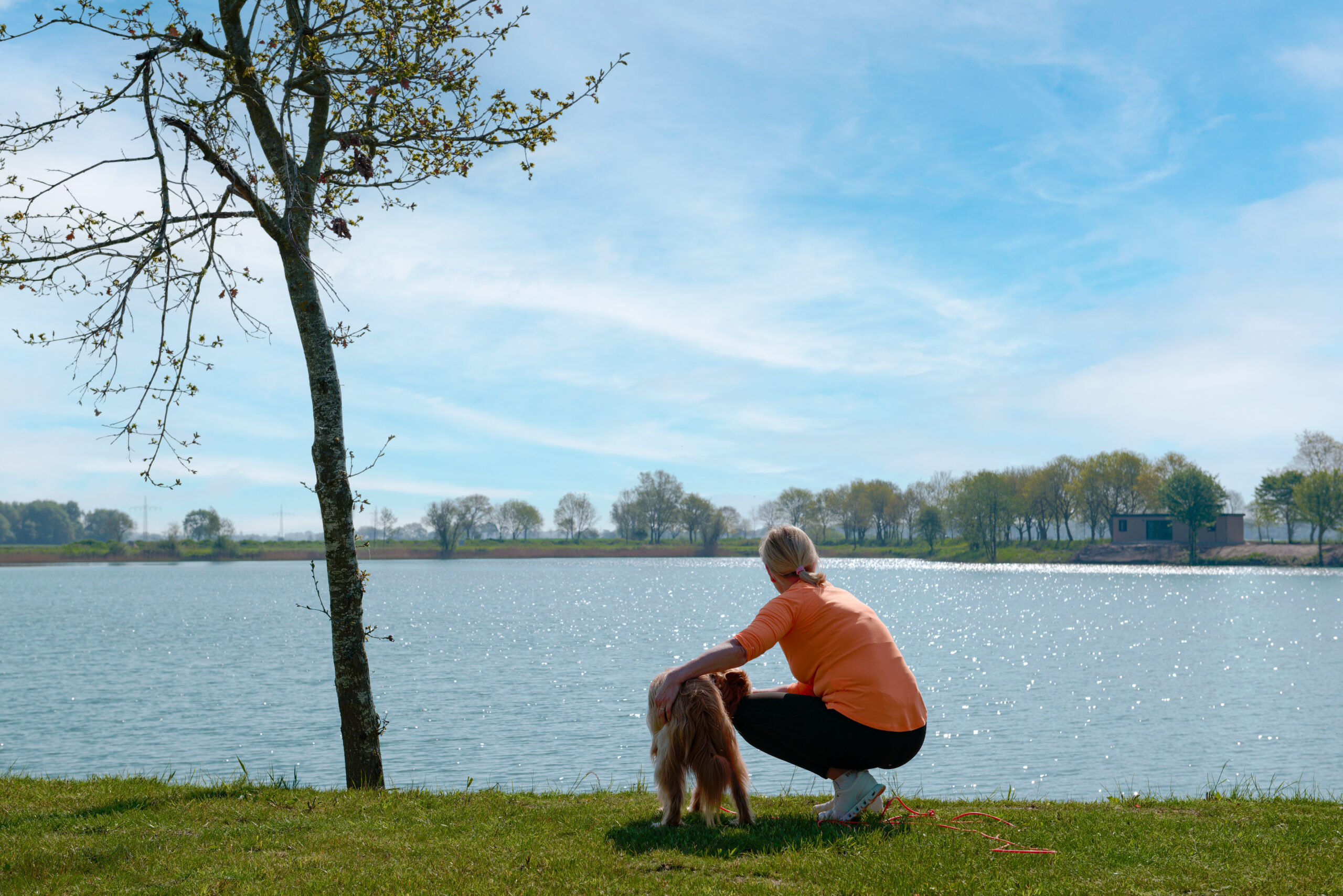 Gast mit Hund am Friesensee