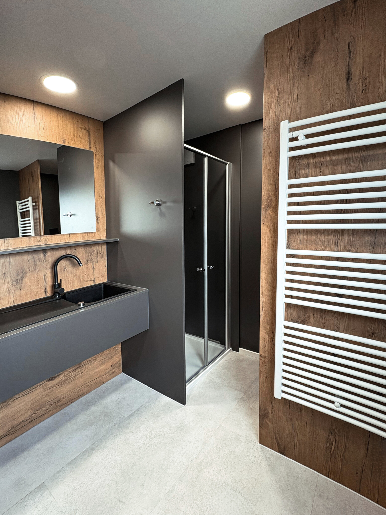 Harlequartier Sauna Platz Badezimmer